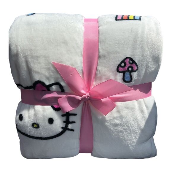 HELLO KITTY Rainbow Mushroom Full/Queen 90 x 90 White Throw Blanket New W tags - Picture 2 of 5